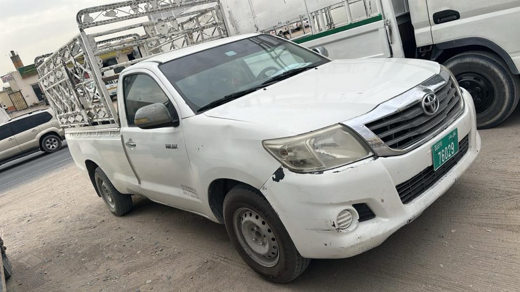 2Ton Pick up Rent service in Sharjah